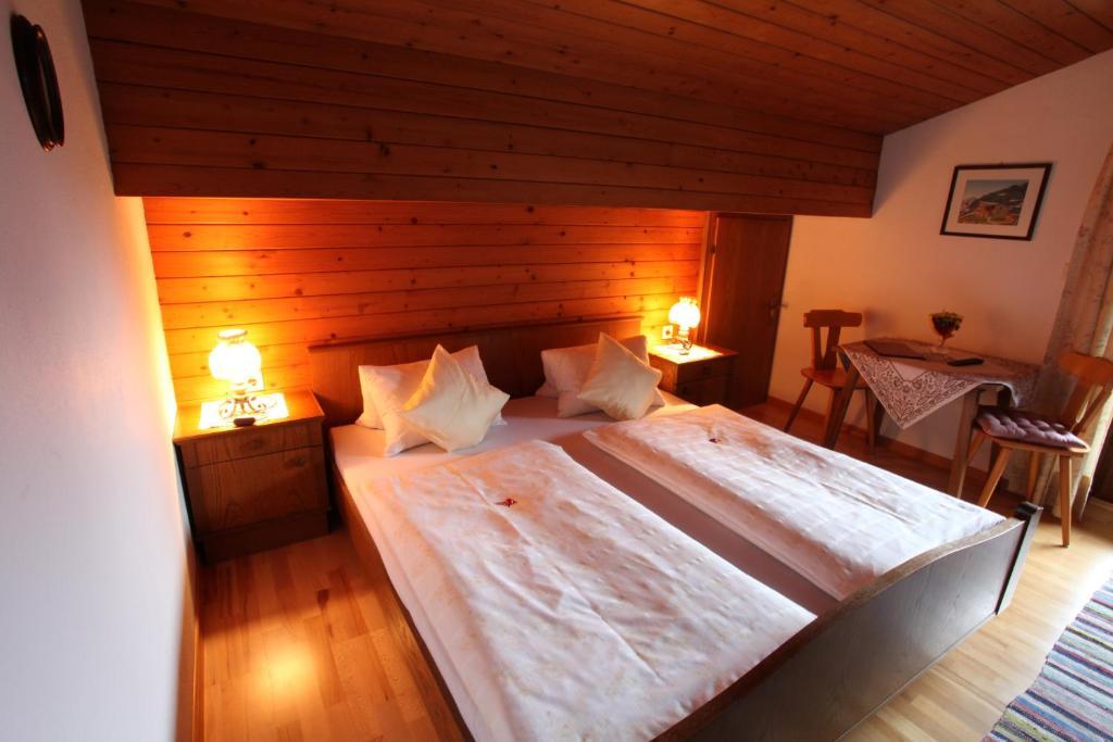 Hotel Haus Helga Unken Pokoj fotografie